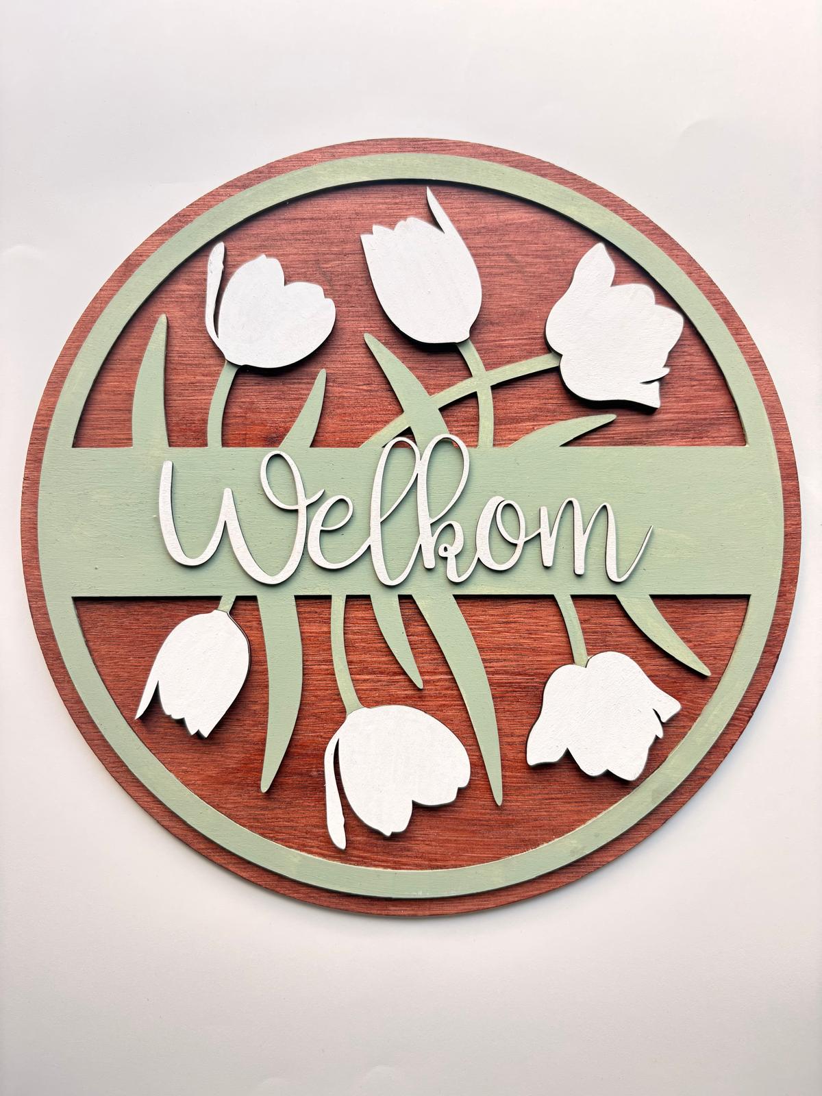 Scandinavische muurdecoratie van hout 30 cm voor modern interieur tulpen design